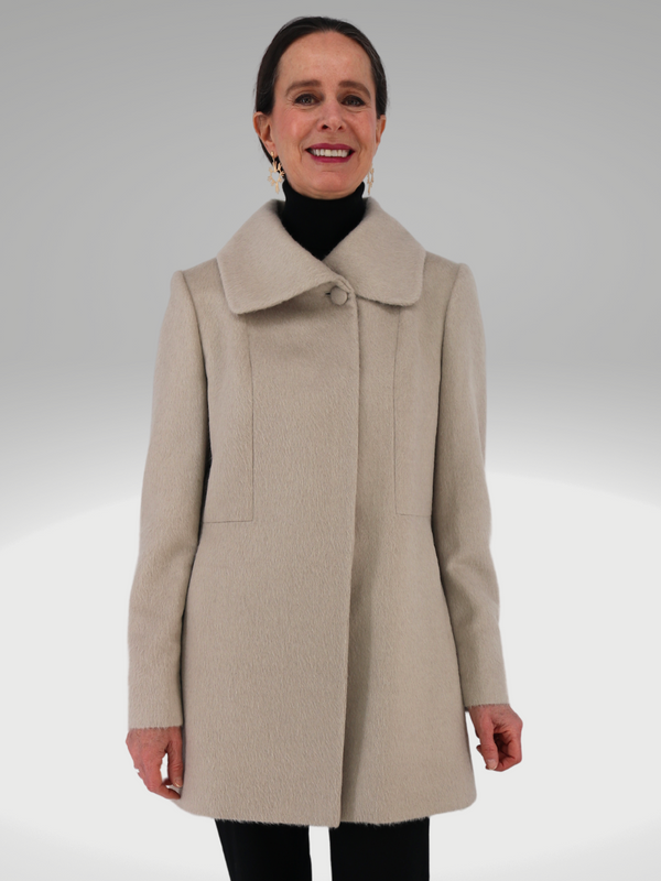 【美品】UN3D. TUCK SHOULDER MIDDLE COAT 36 Women's SURI Alpaca Mid-Length Coat - Light Sand - Qinti - The