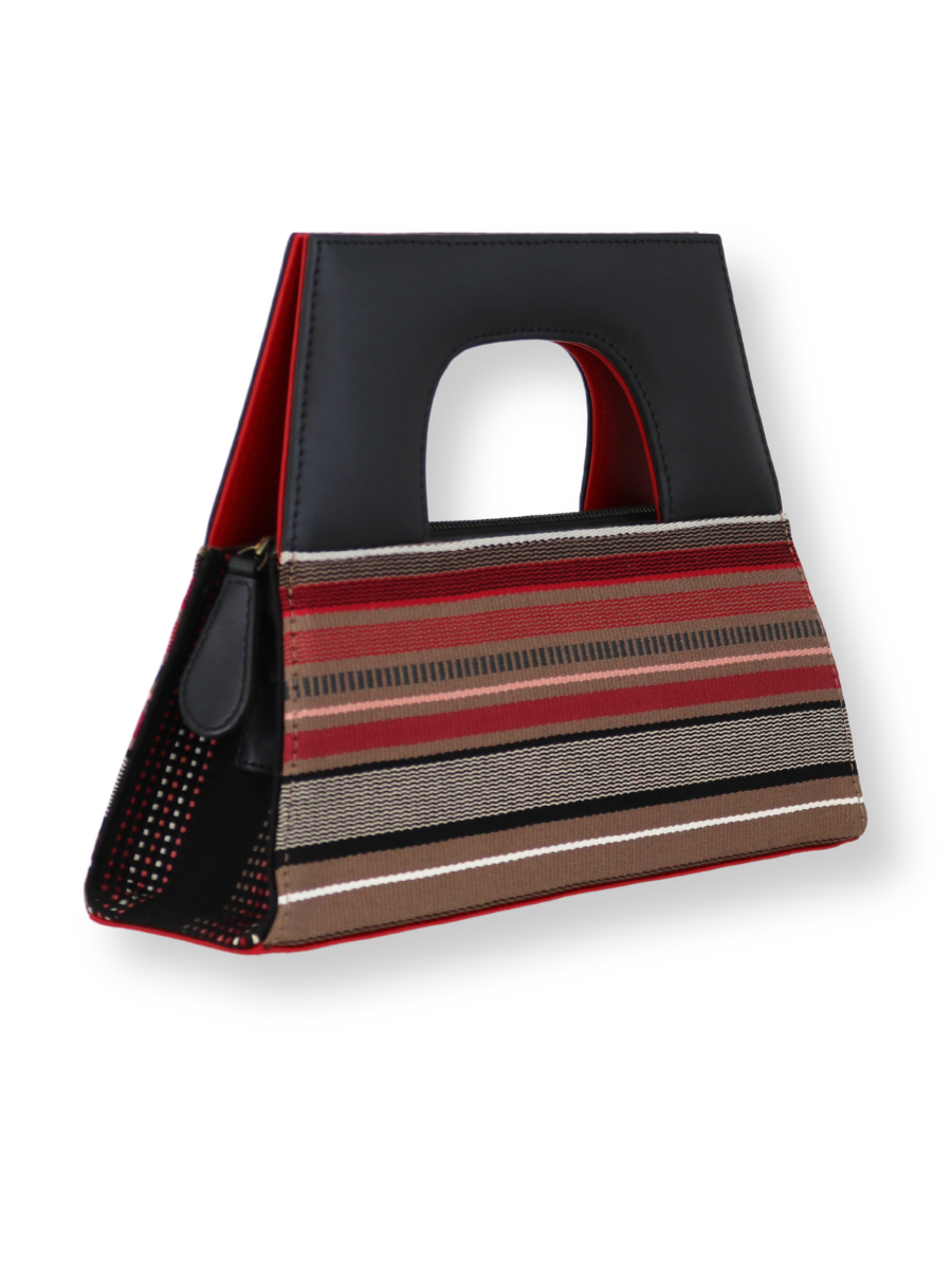 Handwoven Kuskaya Handbag with Black A-Handle - QINTI The Peruvian Shop