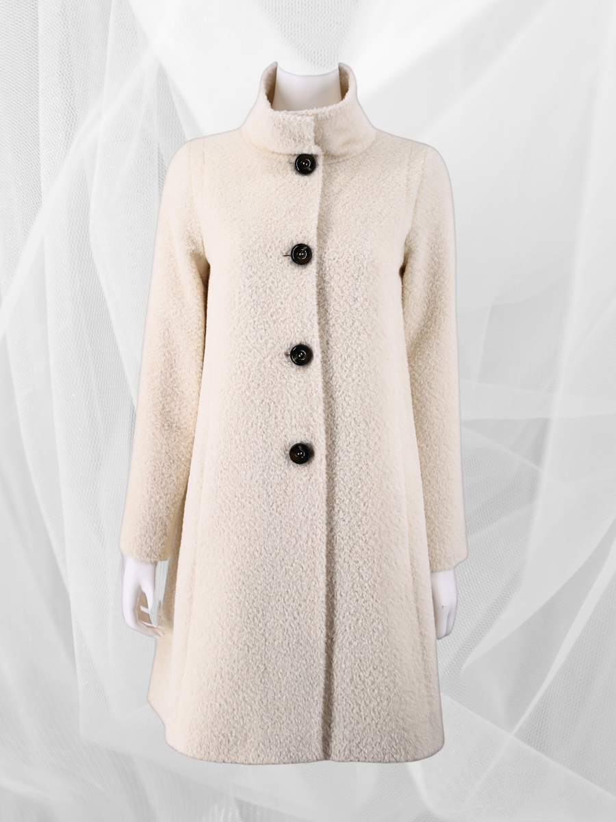 Baby SURI Alpaca Boucle Coat in white - QINTI The Peruvian Shop