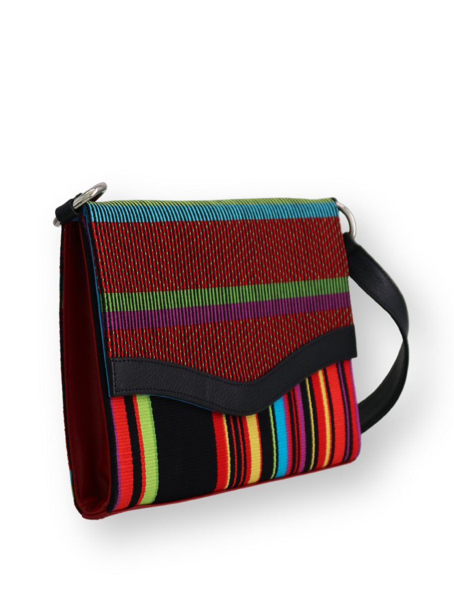 Handwoven Onda Handbag with Leather - QINTI The Peruvian Shop