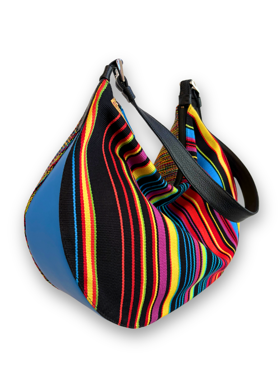 Handwoven KUSKAYA Media Luna Handbag - QIntiPeru.com