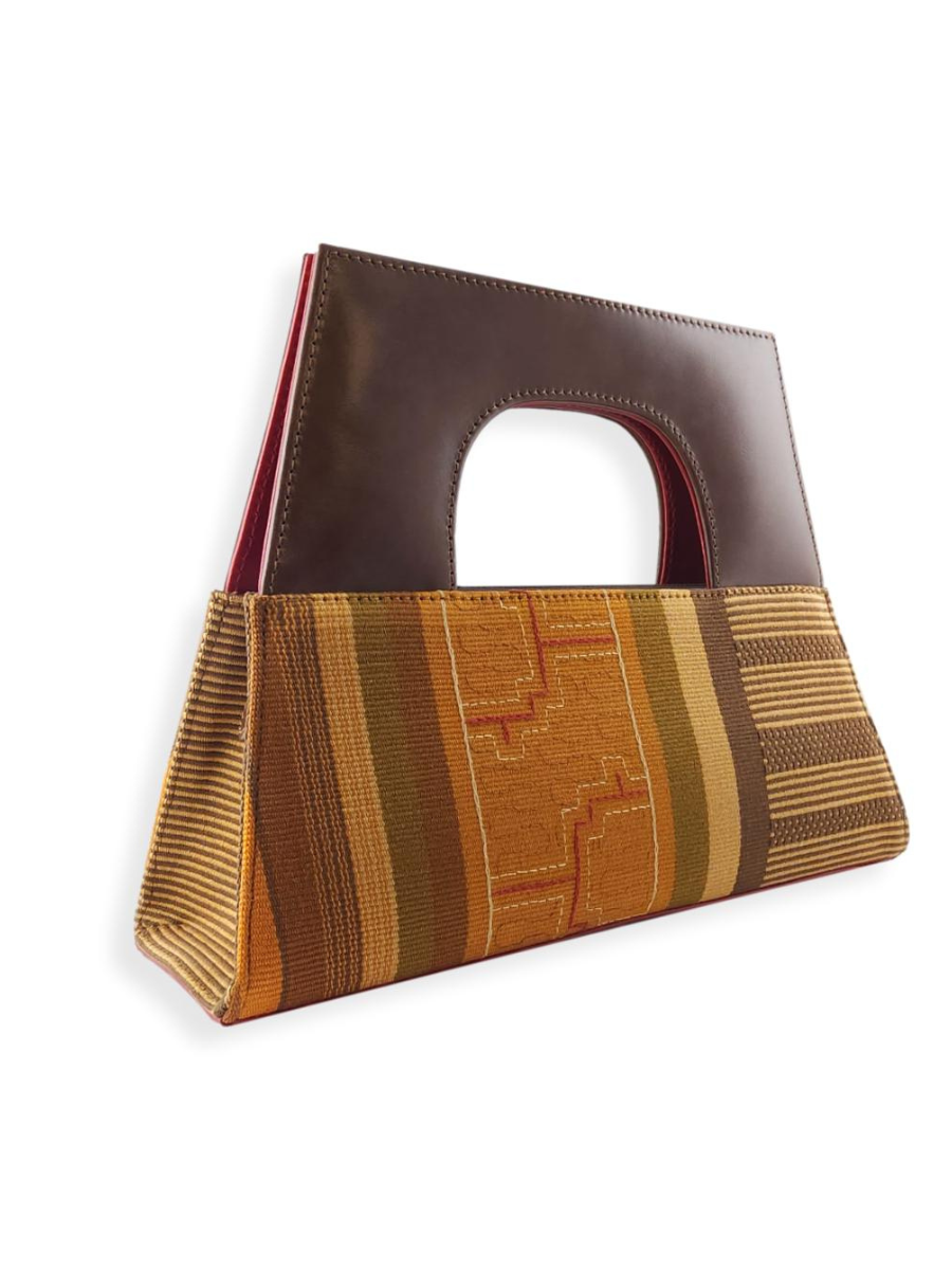 Shipibo embroidered A-Chica handbag hand-woven at QintiPeru.com