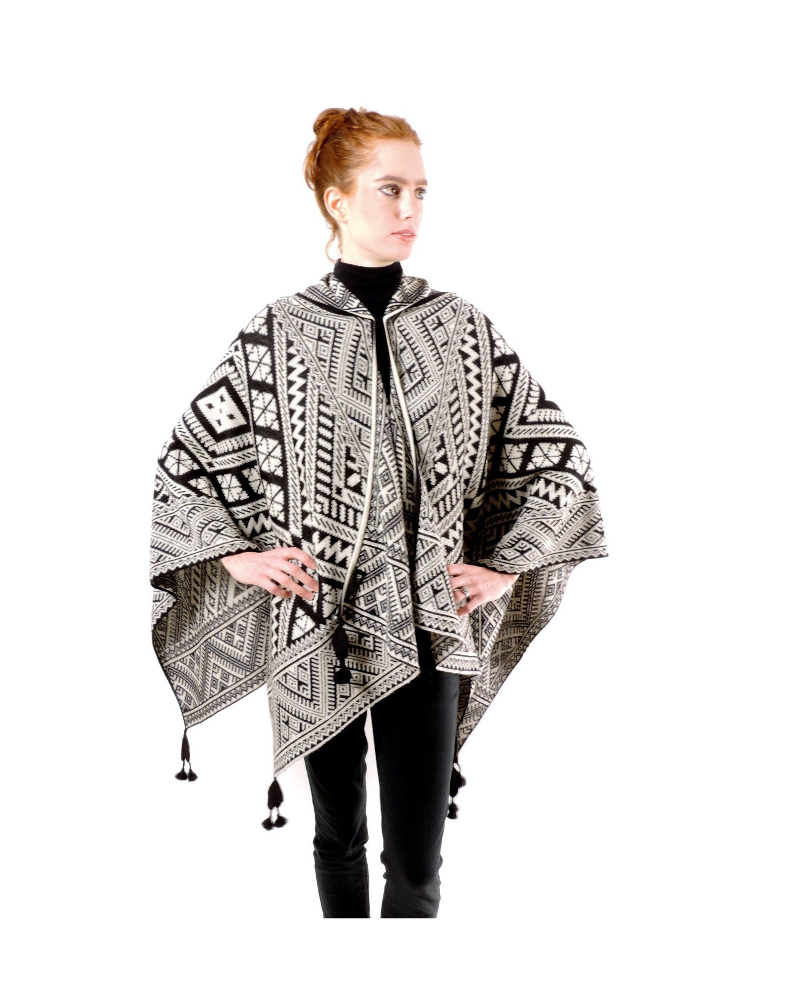 Baby Alpaca Knit Ruana Poncho - Geometric Black & White - Qinti - The Peruvian Shop