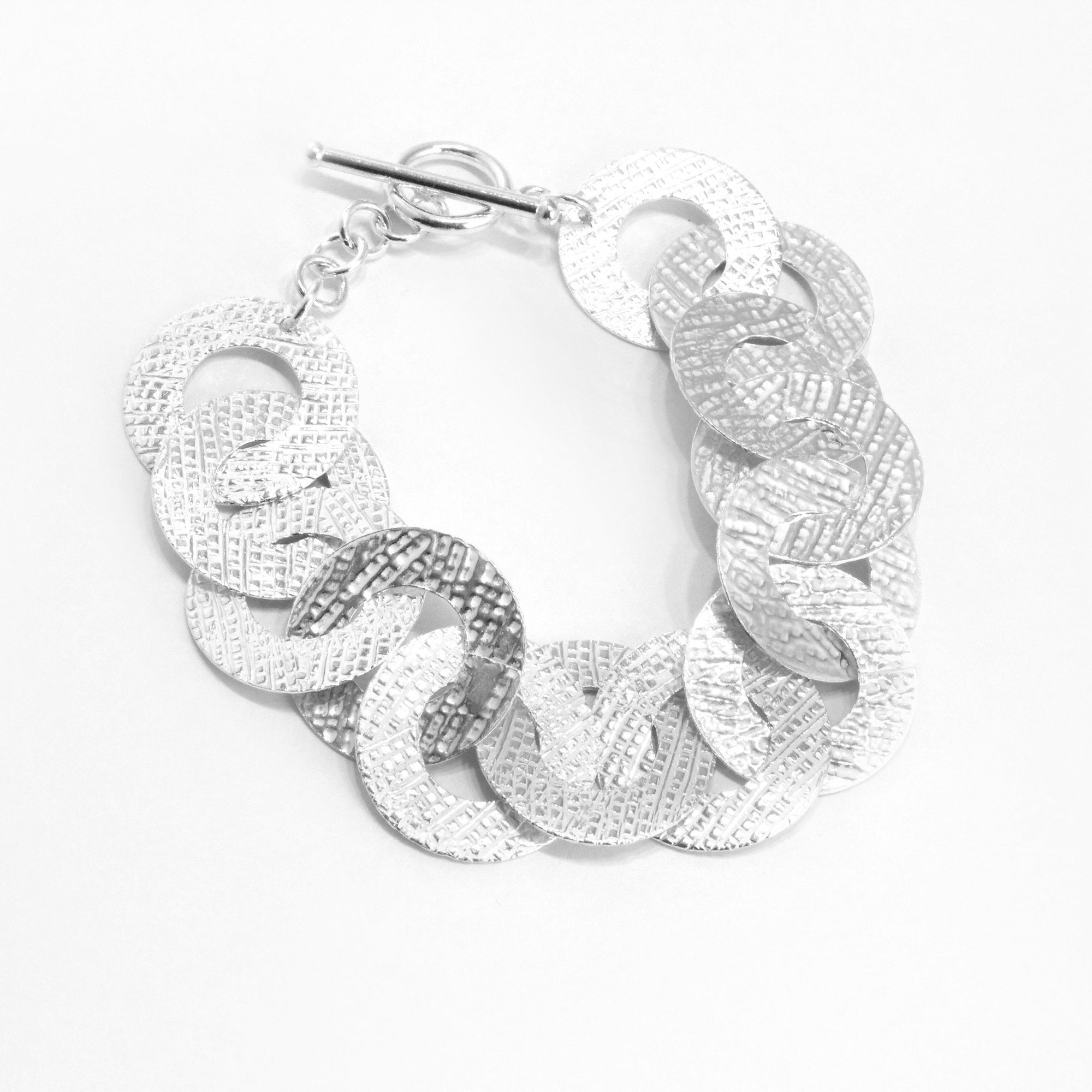 Circles textured Sterling Silver Bracelet - Qinti - The Peruvian Shop