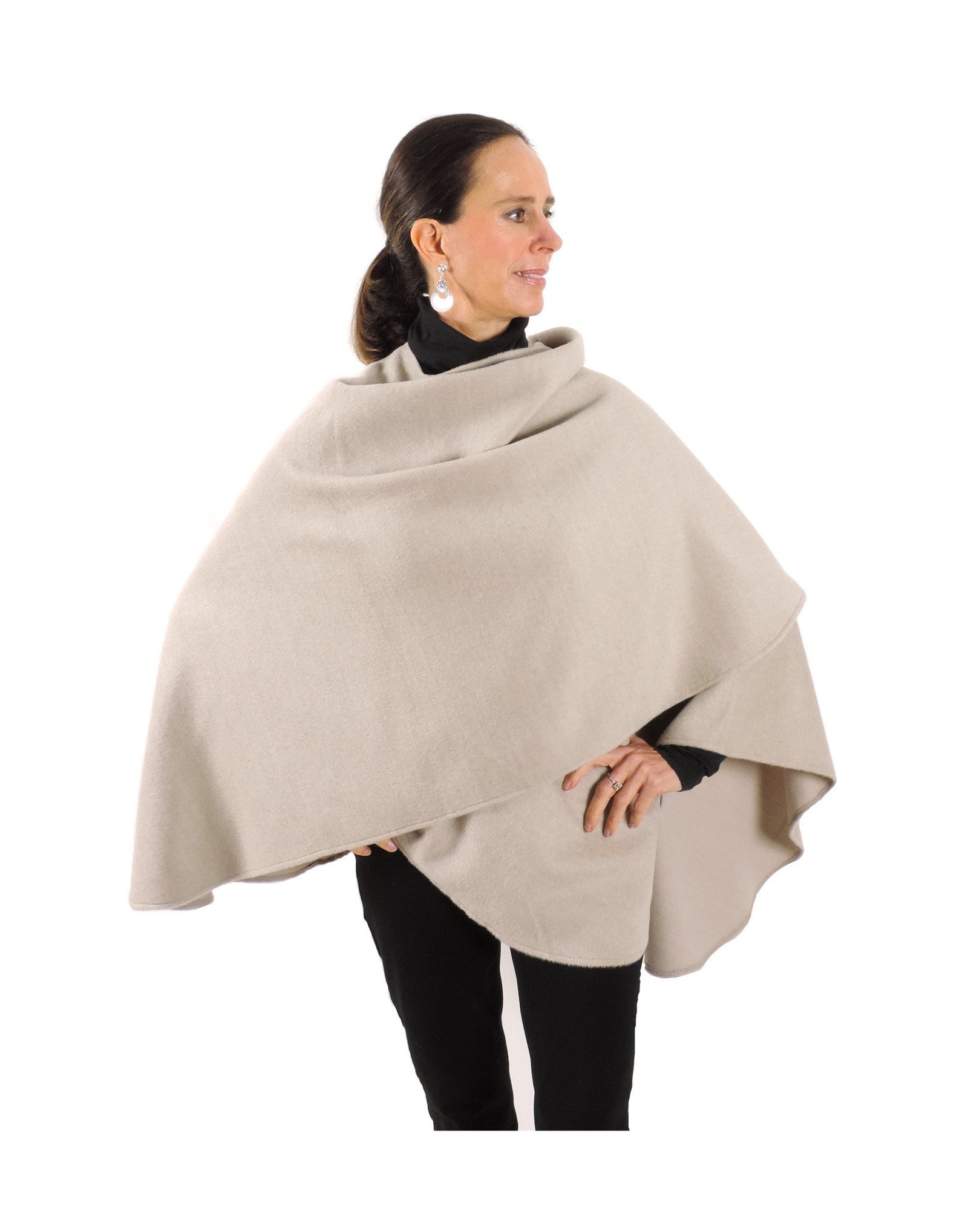 Classic Cape in Brushed Baby Alpaca - Oatmeal / Regular - Qinti - The Peruvian Shop