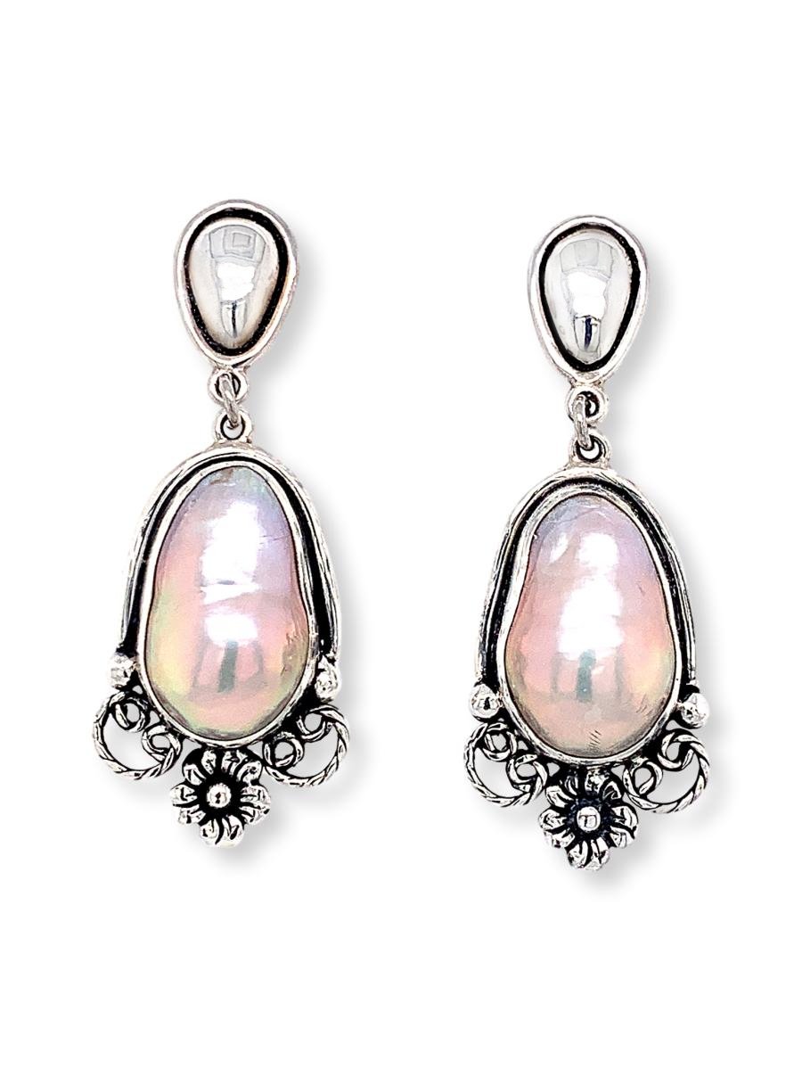 Pearl Dangle Earrings in Sterling Silver - Qinti - The Peruvian Shop
