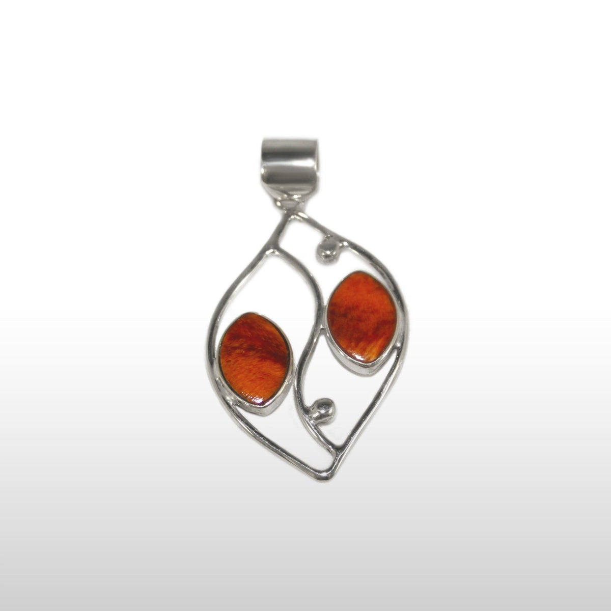 Orange Spiny Oyster &amp; Sterling Silver Leaves Pendant &amp; Earrings Set - Qinti - The Peruvian Shop