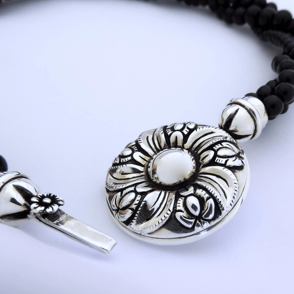 Black Onyx Strands &amp; Sterling Silver Colonial Flower Necklace - Qinti - The Peruvian Shop